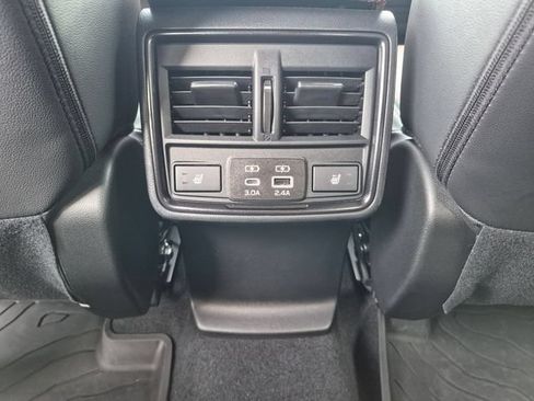 Used 2025 Subaru Forester Touring w/ Popular Package - Touring AWD/4WD image 19