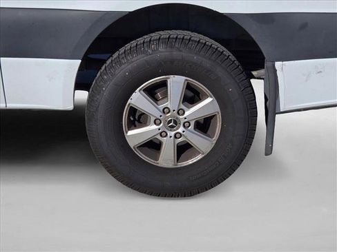 Used 2021 Mercedes-Benz Sprinter 2500 image 16