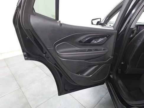 Used 2024 GMC Terrain AT4 image 23