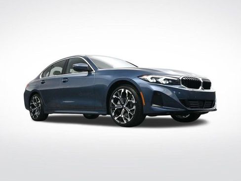 New 2026 BMW 330i xDrive Sedan w/ Premium Package image 28