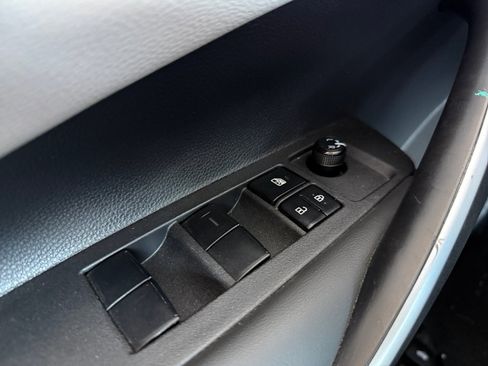 Used 2025 Toyota Corolla SE FWD image 23