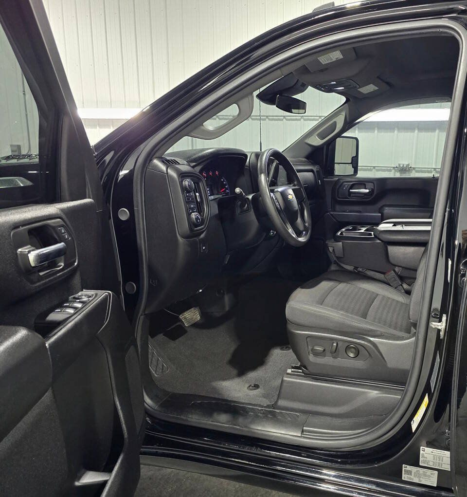 Used 2024 Chevrolet Silverado 2500 Custom w/ Custom Convenience Package AWD/4WD image 7