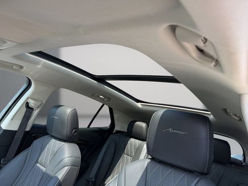 Used 2023 Buick Envision Avenir FWD image 17