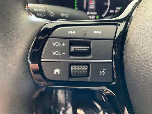 Used 2024 Honda CR-V Sport Touring image 12