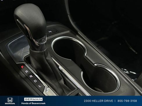 Used 2022 Chevrolet Equinox LT FWD image 25