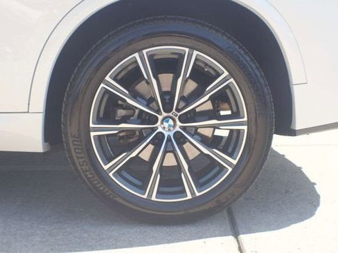 Used 2023 BMW X5 xDrive40i w/ Executive Package image 52