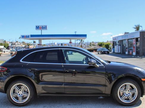 Used 2017 Porsche Macan S image 6