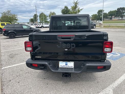 New 2025 Jeep Gladiator Sport image 24