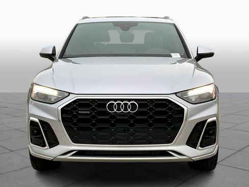 Used 2022 Audi Q5 2.0T Premium Plus w/ Premium Plus Package AWD/4WD image 4