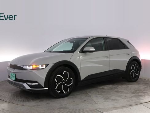 Used 2024 Hyundai Ioniq 5 SEL RWD image 18