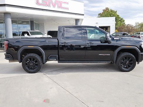 Used 2024 GMC Sierra 3500 AT4 w/ AT4 Premium Plus Package image 7
