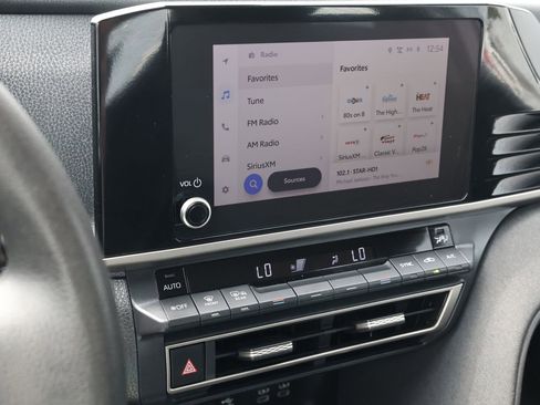Used 2025 Toyota Camry LE FWD image 20