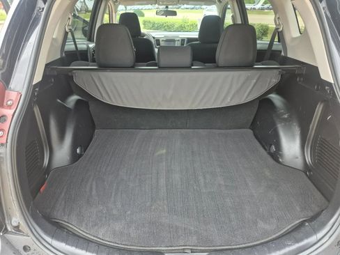 Used 2014 Toyota RAV4 LE FWD image 19