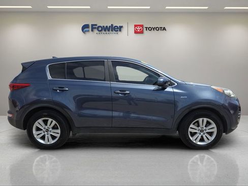 Used 2018 Kia Sportage LX AWD/4WD image 8