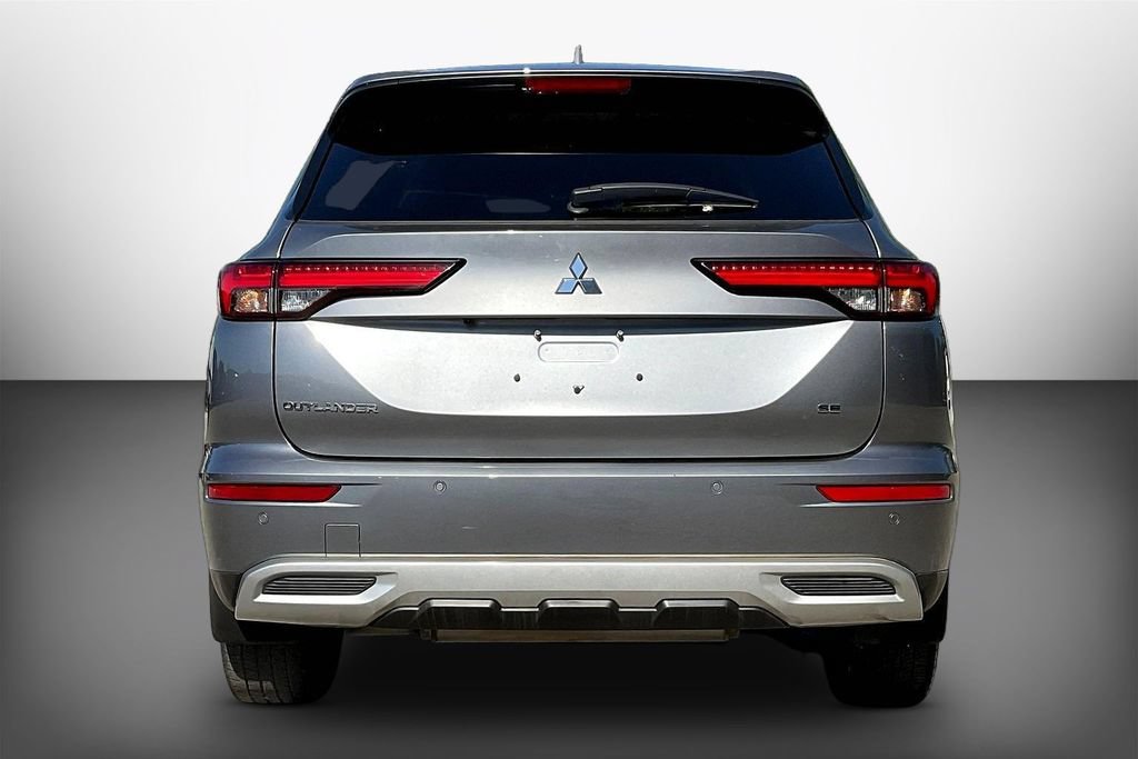 Used 2024 Mitsubishi Outlander SE AWD/4WD image 5