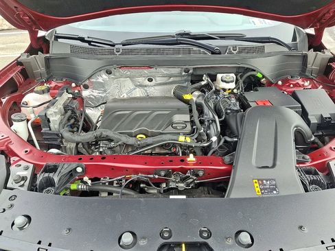 Certified 2025 Chevrolet Trax RS w/ Driver Confidence Package image 28