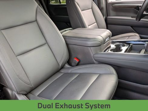 Used 2026 Chevrolet Tahoe Z71 w/ Comfort Package AWD/4WD image 31