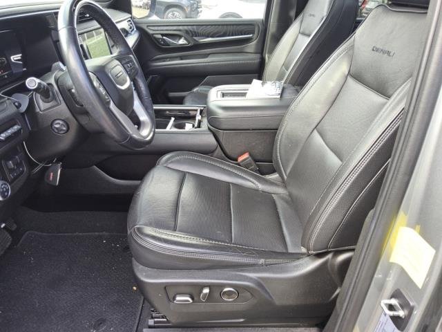 Used 2023 GMC Yukon XL Denali w/ Denali Reserve Package AWD/4WD image 4