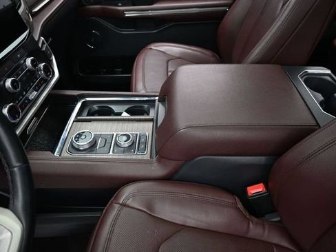 Certified 2022 Ford Expedition Max Limited AWD/4WD image 28