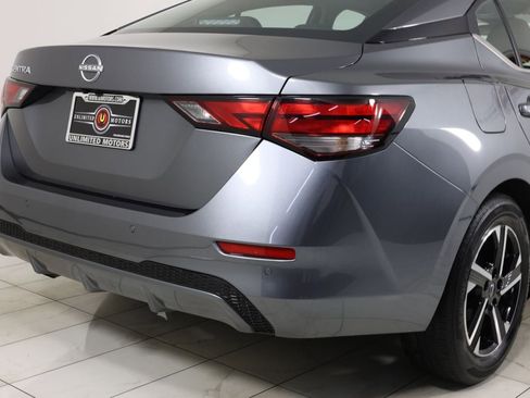 Used 2025 Nissan Sentra SV FWD image 39