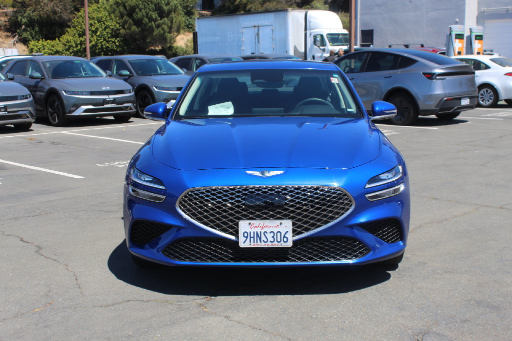 Used 2023 Genesis G70 2.0T AWD/4WD image 3