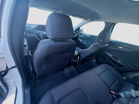 Used 2025 Chevrolet Malibu LT FWD image 22