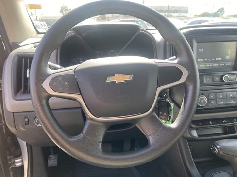 Used 2018 Chevrolet Colorado W/T w/ WT Convenience Package RWD image 22