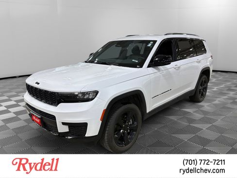 Used 2023 Jeep Grand Cherokee L Laredo AWD/4WD image 1