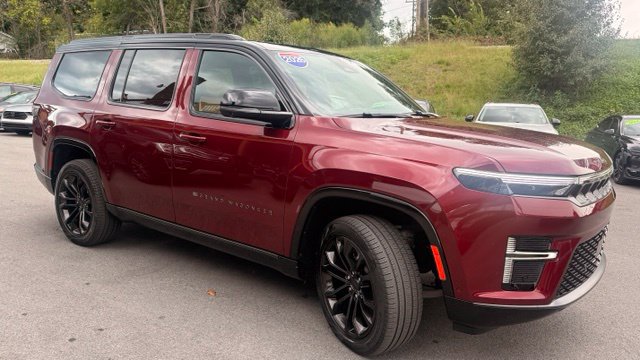 Used 2026 Jeep Grand Wagoneer Summit AWD/4WD image 3