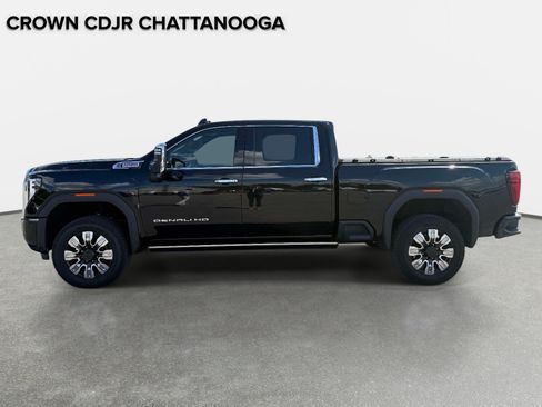 Used 2025 GMC Sierra 2500 Denali w/ Denali Reserve Package AWD/4WD image 2