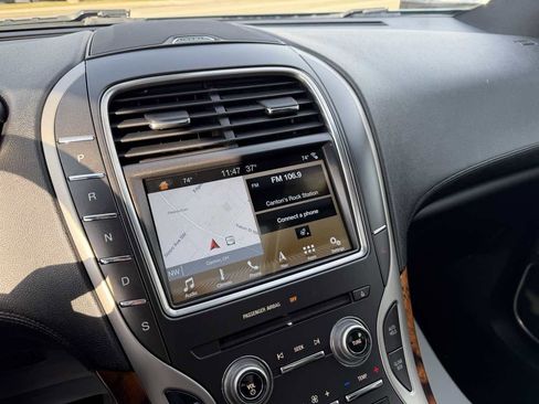 Used 2016 Lincoln MKX Reserve w/ Climate Package image 23