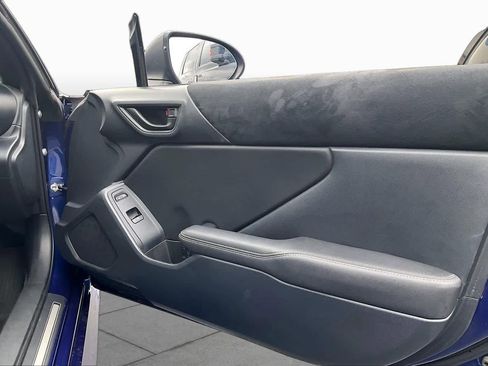 Used 2025 Toyota GR86 Premium w/ ALL Weather Mat Package (TMS) RWD image 21