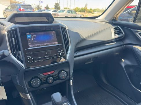 Used 2021 Subaru Forester AWD/4WD image 14