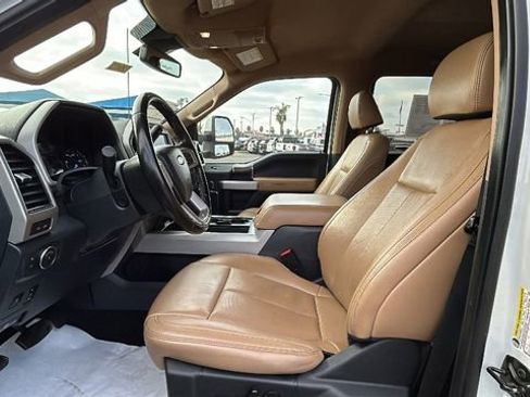 Certified 2022 Ford F250 Lariat w/ Lariat Ultimate Package image 17