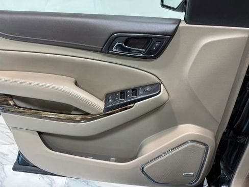 Used 2016 GMC Yukon SLE w/ Convenience Package image 10