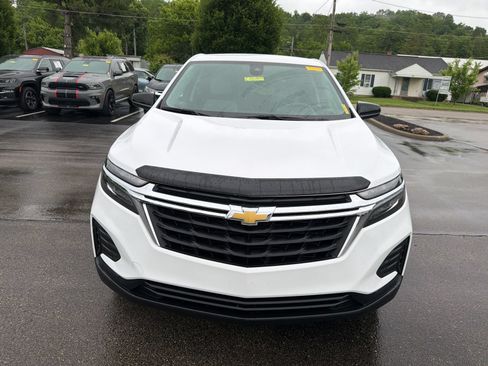 Used 2024 Chevrolet Equinox LS w/ LS Convenience Package AWD/4WD image 8