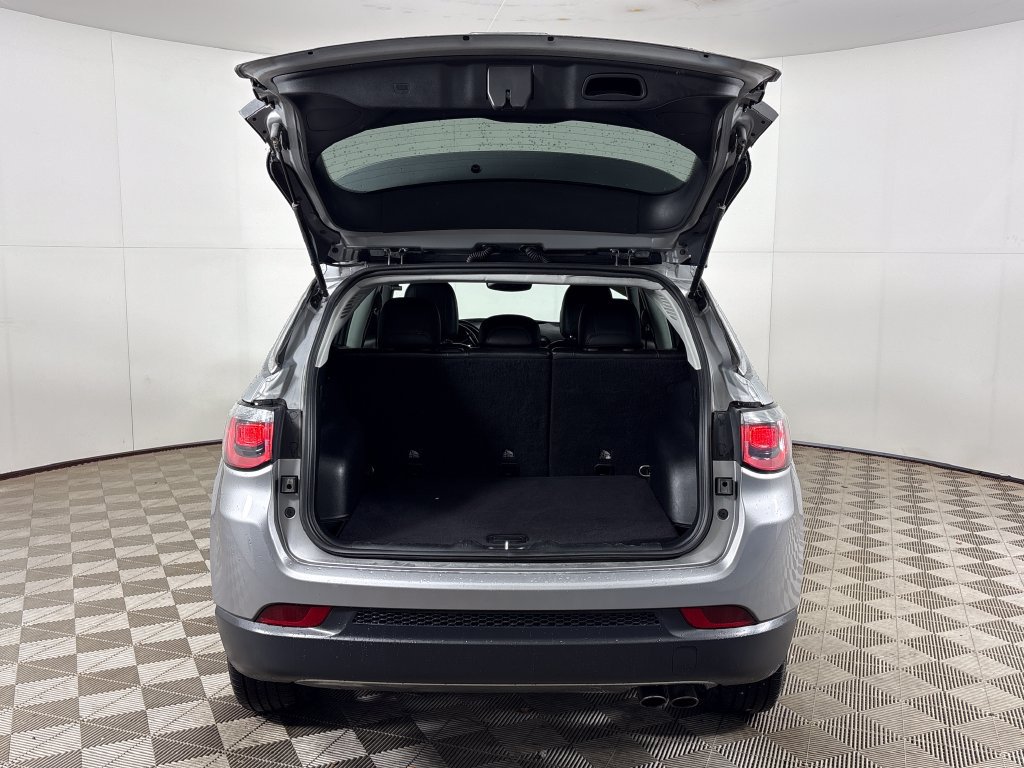 Used 2020 Jeep Compass Limited FWD image 23