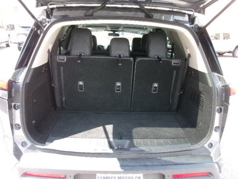 Used 2022 Nissan Pathfinder SV AWD/4WD image 15