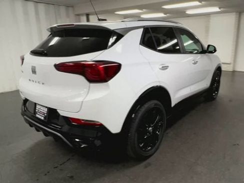 Certified 2026 Buick Encore GX Sport Touring w/ Comfort Package FWD image 8