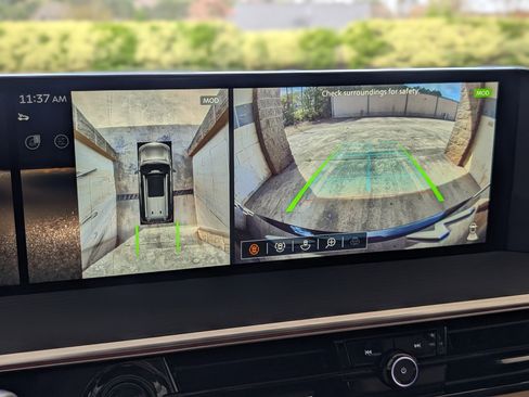 Used 2025 INFINITI QX80 Sensory image 29