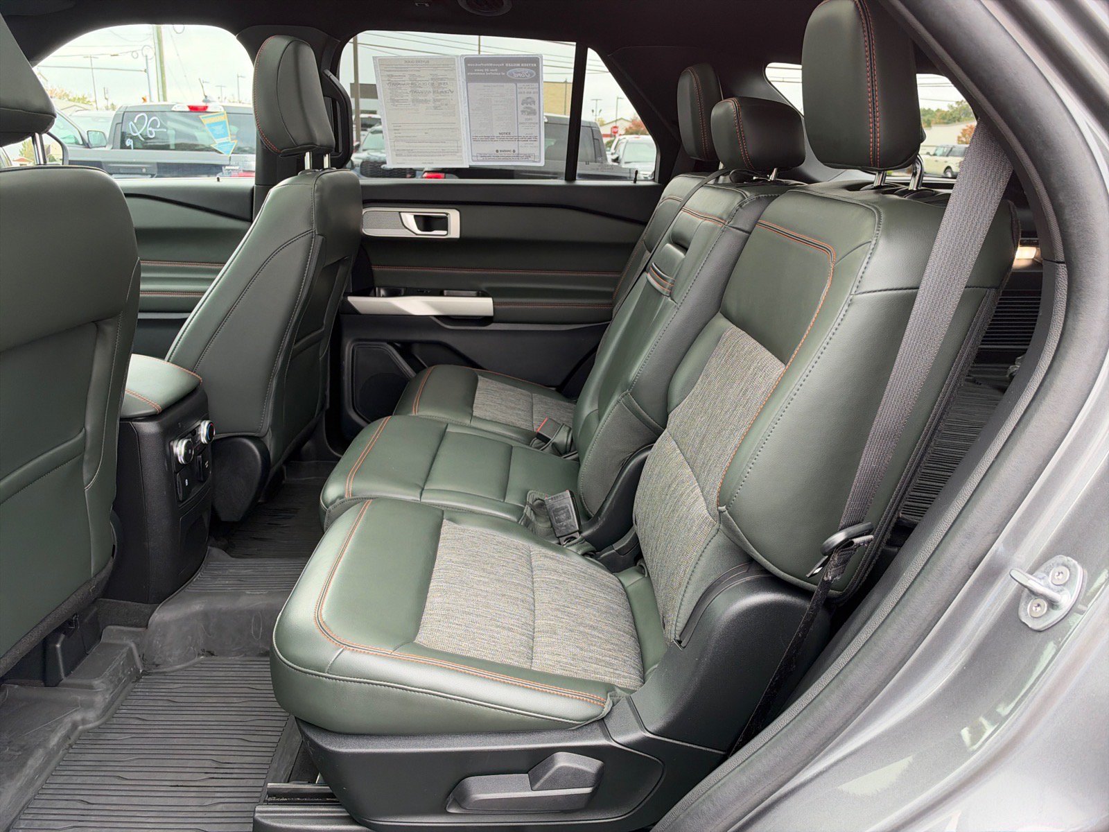 Certified 2022 Ford Explorer Timberline w/ Timberline Technology Package AWD/4WD image 9