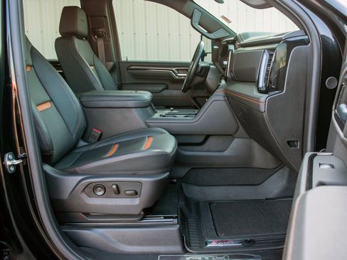 Used 2024 GMC Sierra 2500 AT4 w/ Max Trailering Package image 38