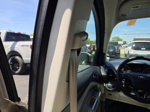 Used 2018 Ford Escape SEL FWD image 30