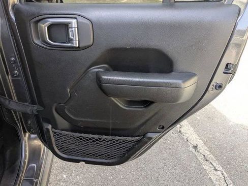 Certified 2022 Jeep Wrangler Unlimited Sport S image 23