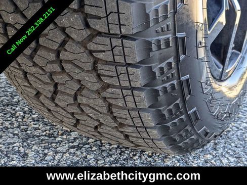 Used 2022 Chevrolet Tahoe Z71 w/ Z71 Off-Road Package image 13