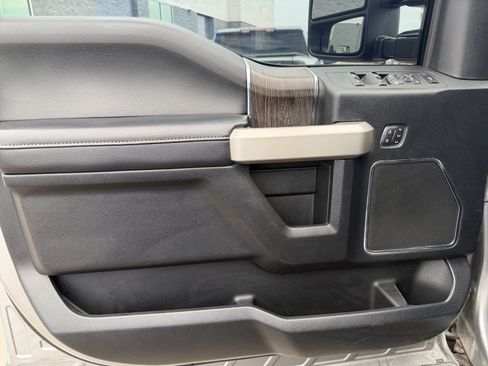 Used 2020 Ford F250 Lariat AWD/4WD image 17