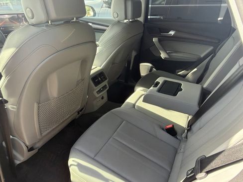 Used 2021 Audi Q5 e Prestige AWD/4WD image 9