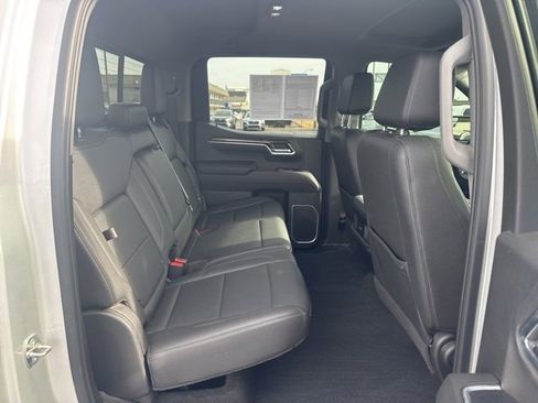 Used 2022 Chevrolet Silverado 1500 LT Trail Boss w/ Convenience Package II image 19