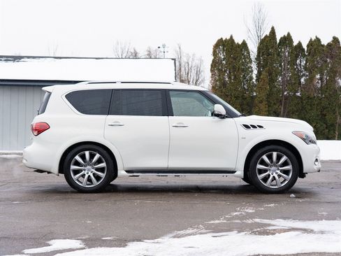 Used 2014 INFINITI QX80 4WD w/ Deluxe Touring Package image 4