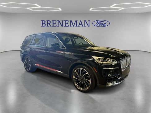 Used 2020 Lincoln Aviator Reserve w/ Equipment Group 202A AWD/4WD image 3